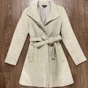 Theory wool coat. Size small.